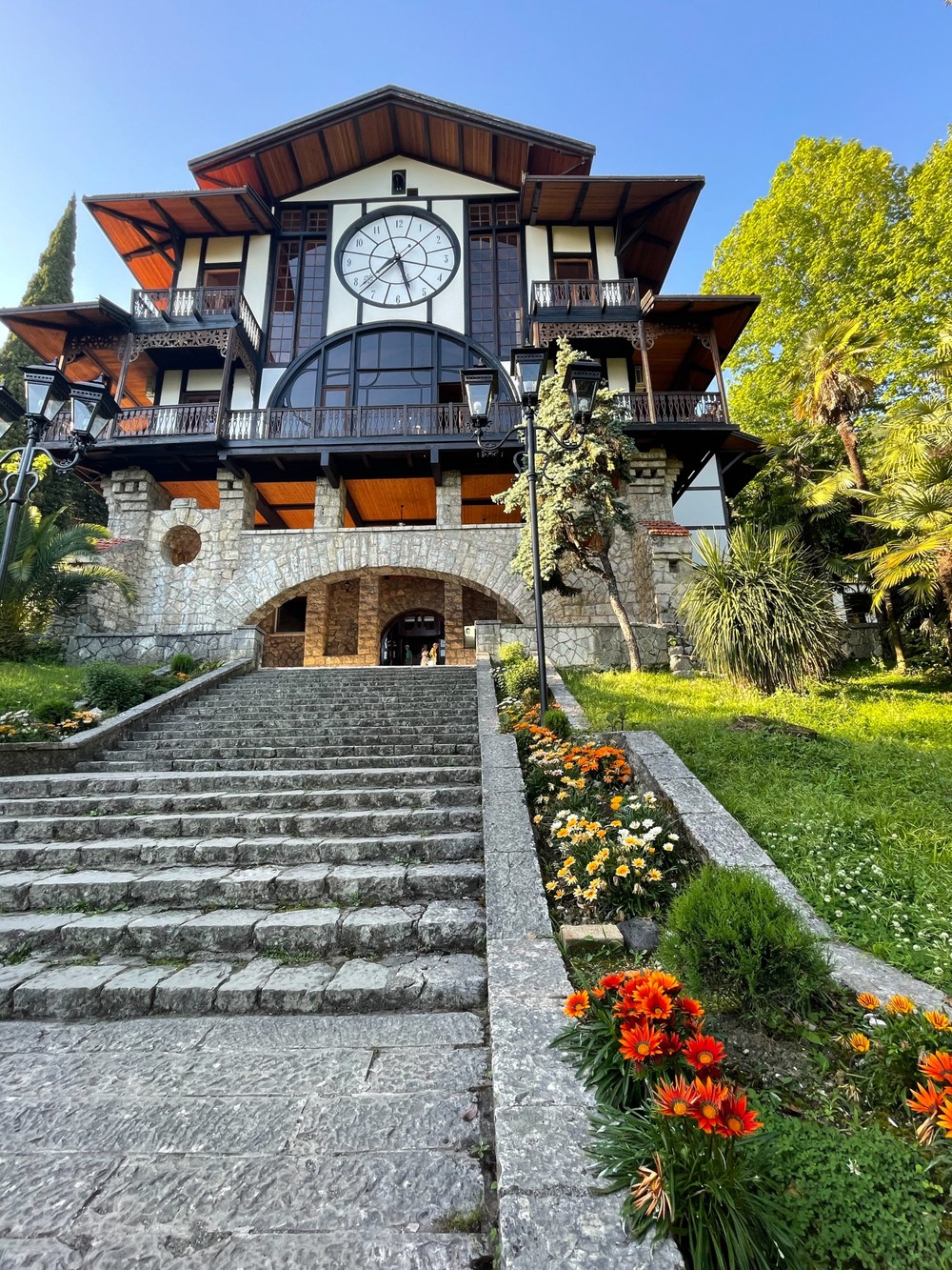 Путешествие по Абхазии с пикником на пляже — фото 11