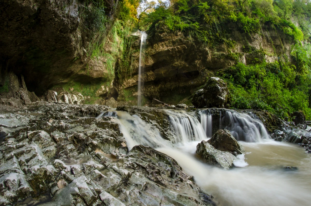 6 чудес Сочи за 1 день: водопады, пещеры, древние храмы — фото 4