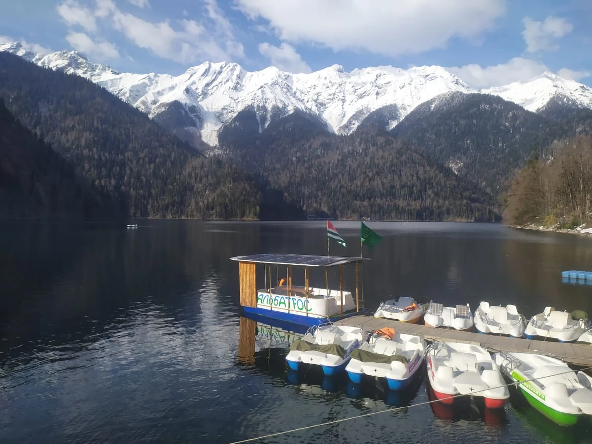 На внедорожниках — к красавице-Рице и великану Гегскому водопаду — фото 5